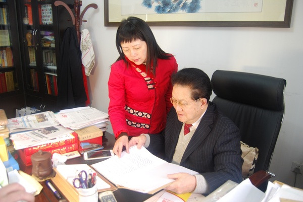 四川省政协委员李凊:父女委员的新春年货 四川省政协委员李凊:父女委员的新春年货