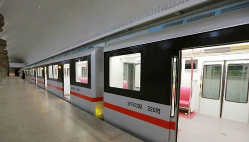 平壤市民体验地铁5 平壤市民体验地铁5