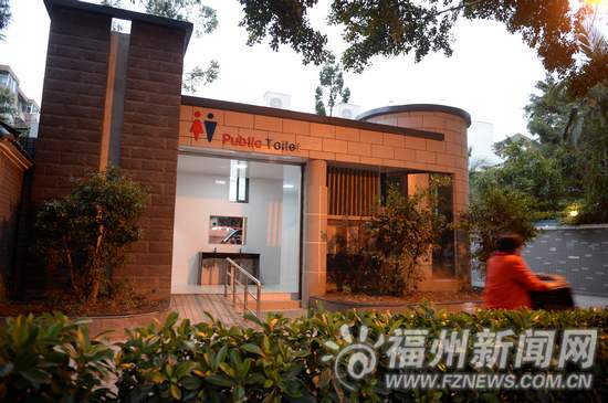 政协委员献计献策:开放青运场馆 规范网络订餐