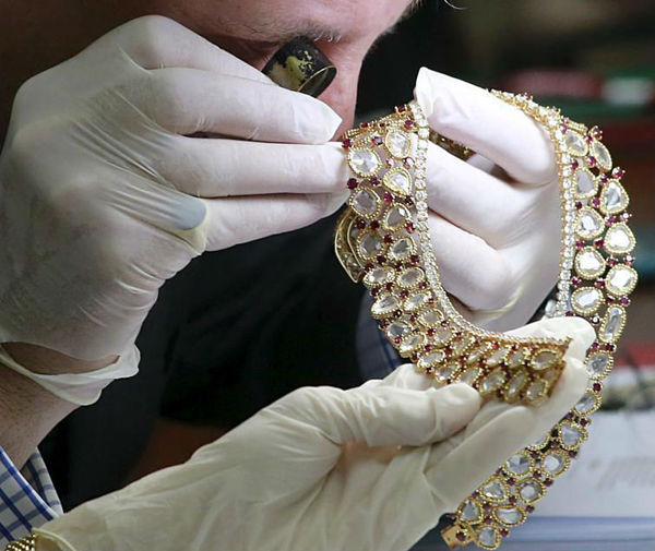 1448605713961 1448605713961