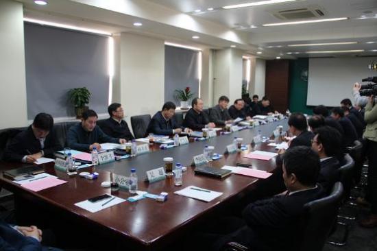 点击图片翻到下一页>> \