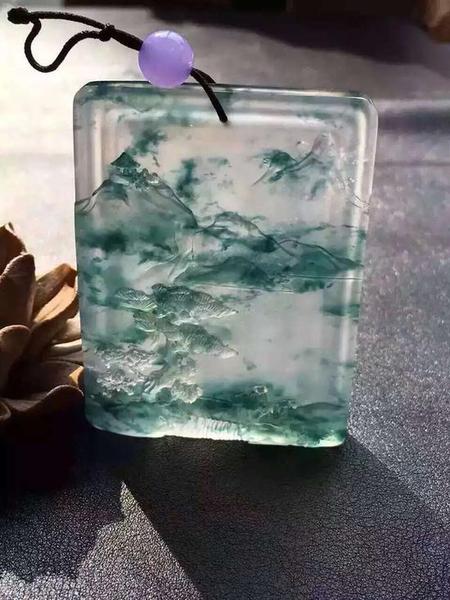 【鉴赏】学会“五看”，识别真翡翠并不难！