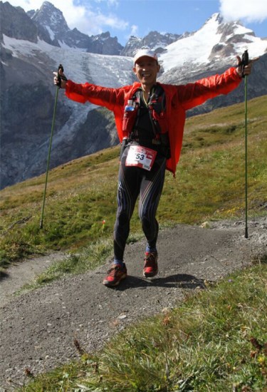 浙江55岁大叔酷爱跑步已跑过10多个国家(图)