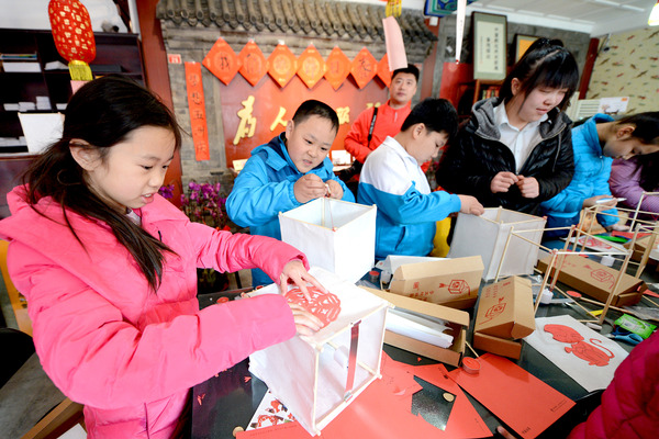 5A亲手做灯笼，体验民俗