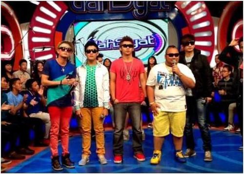 印尼下令禁止男演员扮女人:影响年轻人价值观