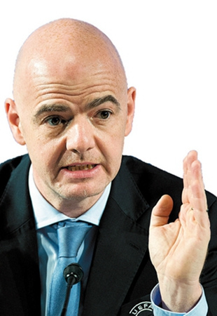 因凡蒂诺成为新任主席，他会对FIFA的未来，乃至世界足球的前景带来哪些影响？图片来源，广州日报