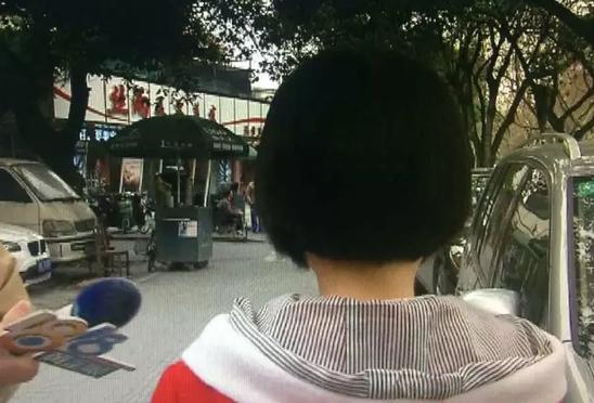 点击图片翻到下一页>> 女子洗头花2万3