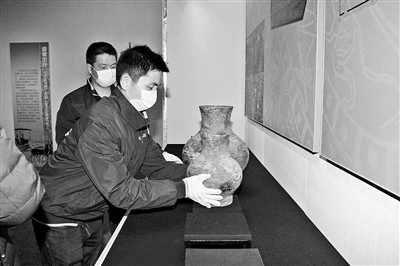 海昏侯墓文物展设“揭秘环节”揭墓主神秘身份