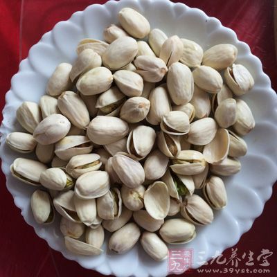 开心果富含纤维、维生素、矿物质和抗氧化元素