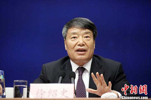 2月3日，国务院新闻办公室举行2015年经济社会发展情况新闻发布会。国家发展改革委主任徐绍史在介绍相关情况。<a target='_blank' href='http://www.chinanews.com/'>中新社</a>记者 杨可佳 摄