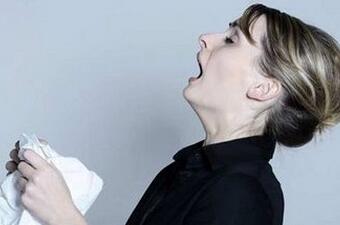 农妇打喷嚏烧伤8头驴 白白损失了4万元 网友：大写加粗的服