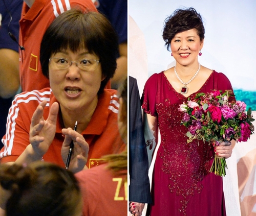 新华社照片，北京，2016年3月7日
    （体育·专题）（5）女汉子和女神：只是一件礼服的距离
    她们是女汉子，在赛场上纵横驰骋；她们也是女神，在舞台上妩媚摇曳。对于她们来说，女汉子和女神之间也许只是一件礼服的距离。2016年三·八妇女节来临之际，我们用一组图片展示赛场上那些女汉子变女神的各自风采。
    左图：2015年8月27日，中国女排主教练郎平在日本举行的第12届世界杯比赛中指导队员。
    右图：2016年1月16日，郎平在北京与王育成举行婚礼。
    新华社发
    