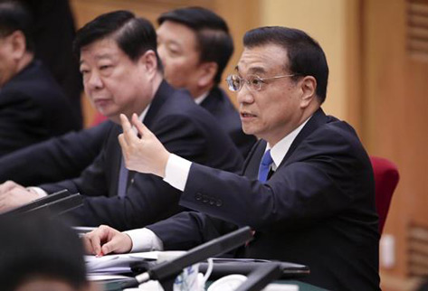 脱贫攻坚，拉着“老乡”奔小康