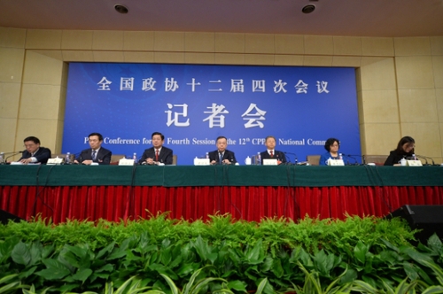 政协委员谈惠及民生共享发展