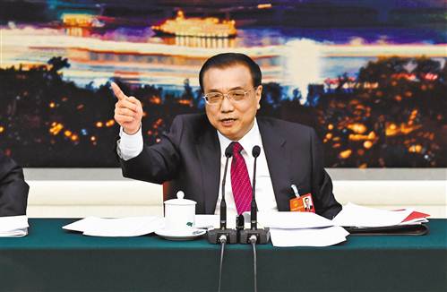 3月8日，中共中央政治局常委、国务院总理李克强参加十二届全国人大四次会议重庆代表团的审议。