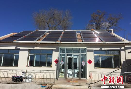 河北一农民自建太阳能取暖房告别“火炉取暖”
