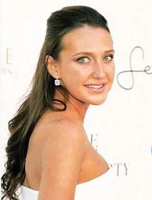 台媒盘点大陆白富美女富豪:身价上亿还单身(图)