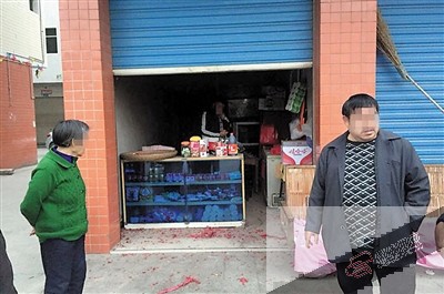 男子离婚不成心里窝火半夜往丈母娘家扔鞭炮(图)