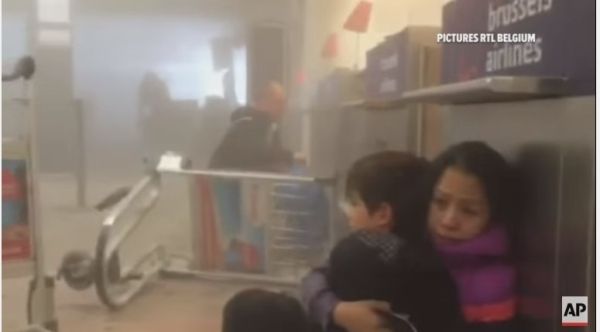 图:布鲁塞尔机场23日继续关闭(Twitter)