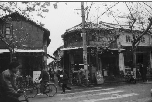 80年代古城老街广陵路 80年代古城老街广陵路