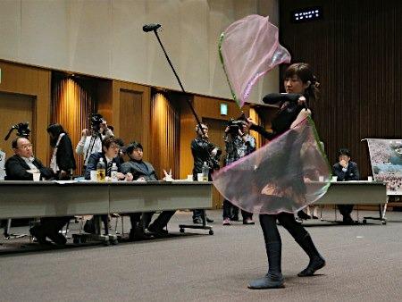 日本爱知县举办忍者评选活动 选手秀绝活(组图)