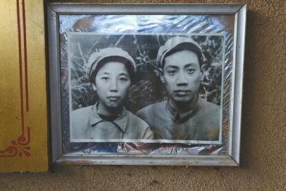 胡崇绅与爱人李宗妤。