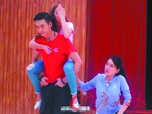 细节处见修养，“爱豆”们都做到了吗？