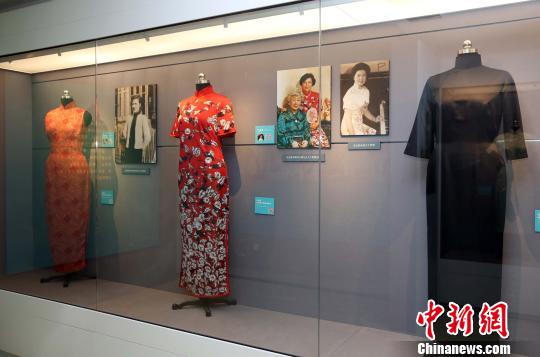 宋氏亲属的旗袍 潘索菲 摄 宋氏亲属的旗袍 潘索菲 摄