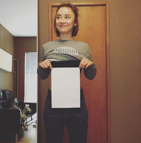 美媒:中国人晒A4腰苹果6腿其实也是在炫富