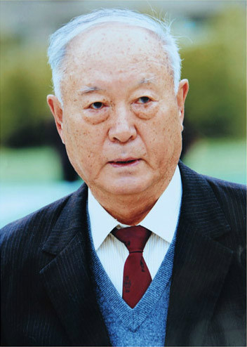 谷书堂教授 谷书堂教授