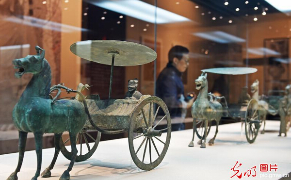 丝绸之路文物精品展在洛阳开展 丝绸之路文物精品展在洛阳开展