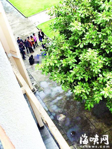 福建高二男生晚自修后玩游戏 次日被批评4楼跳下