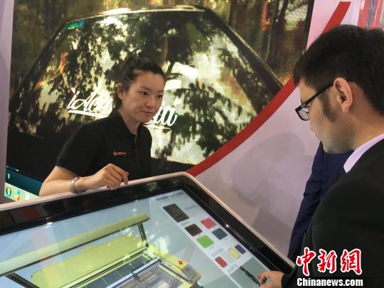 图为2016中国国际电子商务博览会现场?！±罴掩S 摄