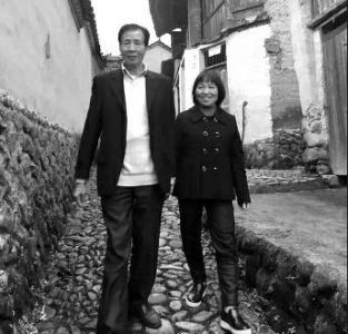 西班牙华裔富翁看上中国老村妇 舍弃一切回国