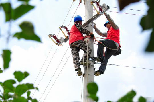 发改委 一季度全国用电量逾1.3万亿度 同比增3.2% 发改委 一季度全国用电量逾1.3万亿度 同比增3.2%