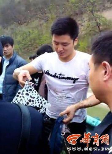 最美恋人:小伙跳入急流救人上岸 女友接力施救