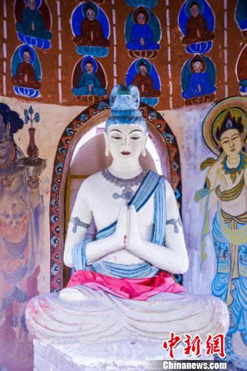 敦煌古城“新妆”面世 迎中外影视拍摄热 敦煌古城“新妆”面世 迎中外影视拍摄热