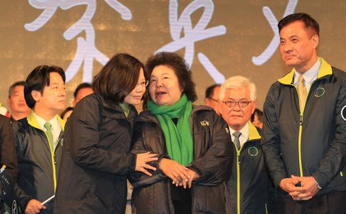 邱毅爆料:陈菊支持特赦陈水扁意在逼宫蔡英文