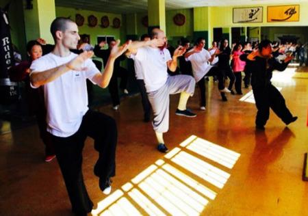 太极大师陈自强西班牙传拳讲学活动现场(西班牙《侨声报》)