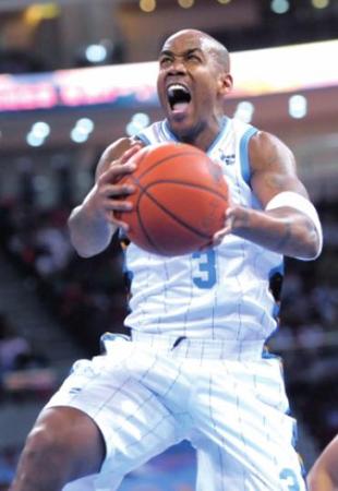 资料图：马布里在CBA的表现让人信服。