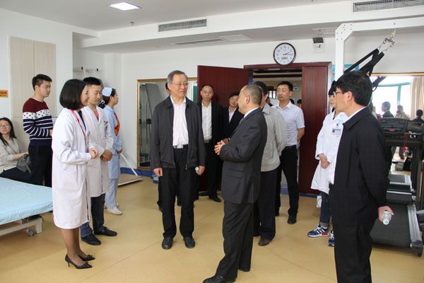 2016041817325678146 2016041817325678146