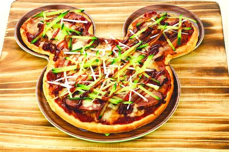 图片说明:北京烤鸭匹萨 图片说明:北京烤鸭匹萨