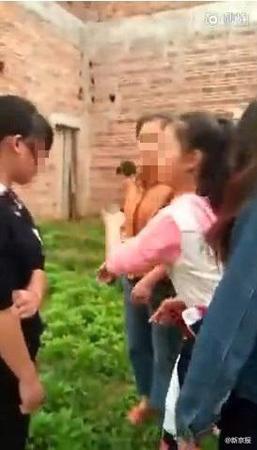 中学女生被轮流扇32嘴巴 因琐事结怨引发校园暴力