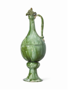 唐代邢窑绿彩凤首执壶， 以142万港元成交