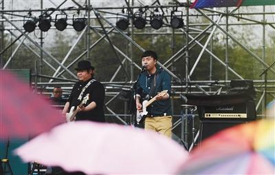 北京五一游客量连续两年下降老牌景区游人减少