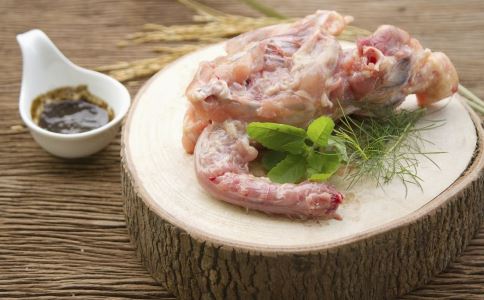 老人经常吃鸡肉可以提高免疫力