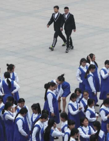 在幼师学校里,男生是绝对的少数派