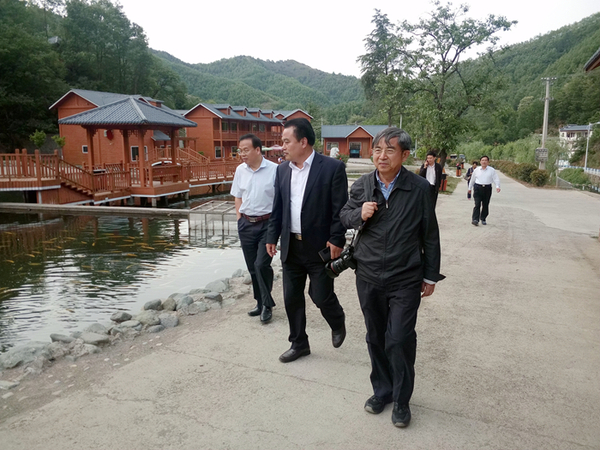 W020160517422235024111 W020160517422235024111