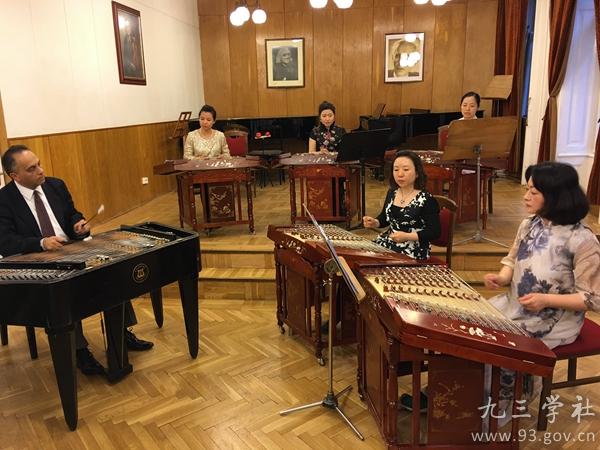 16_05_00_580_83492_lyn2 16_05_00_580_83492_lyn2