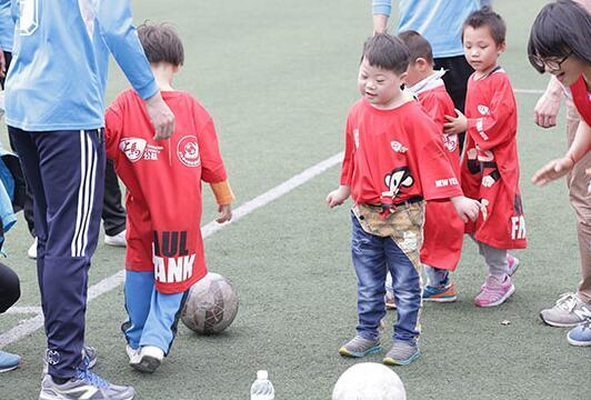 小小蜗牛足球训练营启动2 小小蜗牛足球训练营启动2